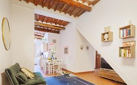 Michael'S Home - Cozy Apartment In The Heart Of Lucca